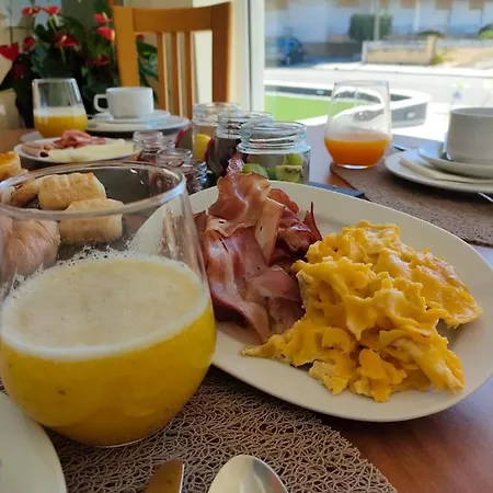Pedrogao Guesthouse